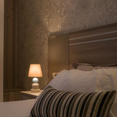 Adonis Apartments Paralía Екстериор снимка