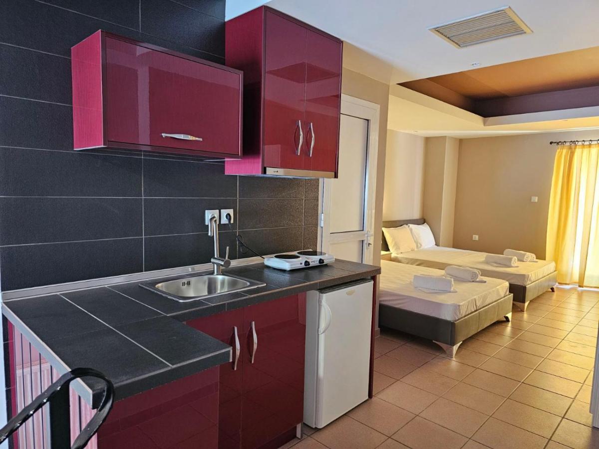 Adonis Apartments Paralía Екстериор снимка