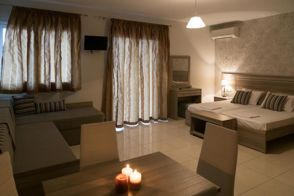 Adonis Apartments Paralía Екстериор снимка
